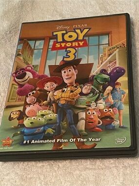 Toy Story 3 Kids DVD – Colorful Ensemble Cover